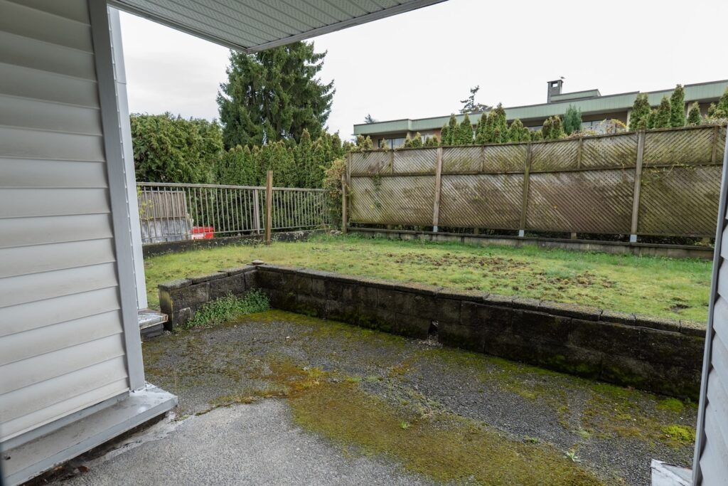 Bright & Renovated 1-Bedroom with Balcony in Prime Location — photo 4