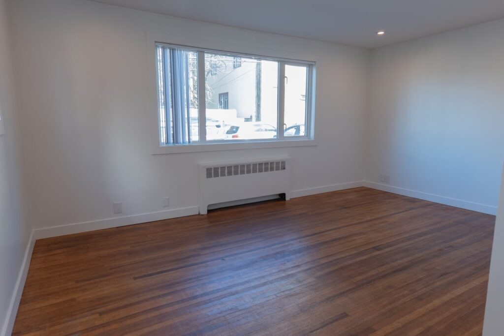 Modern 1-Bedroom Apartment with Updated Kitchen & Pet-Friendly Living — photo 5